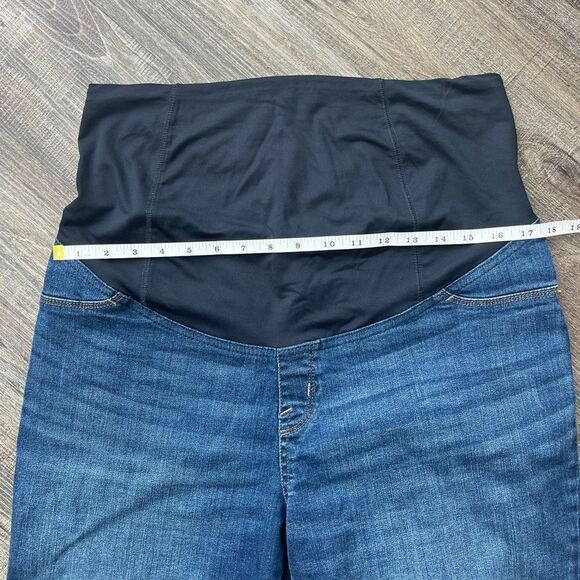 Isabel Maternity Bermuda Shorts Women’s Size 12/31 Blue - Picture 10 of 11